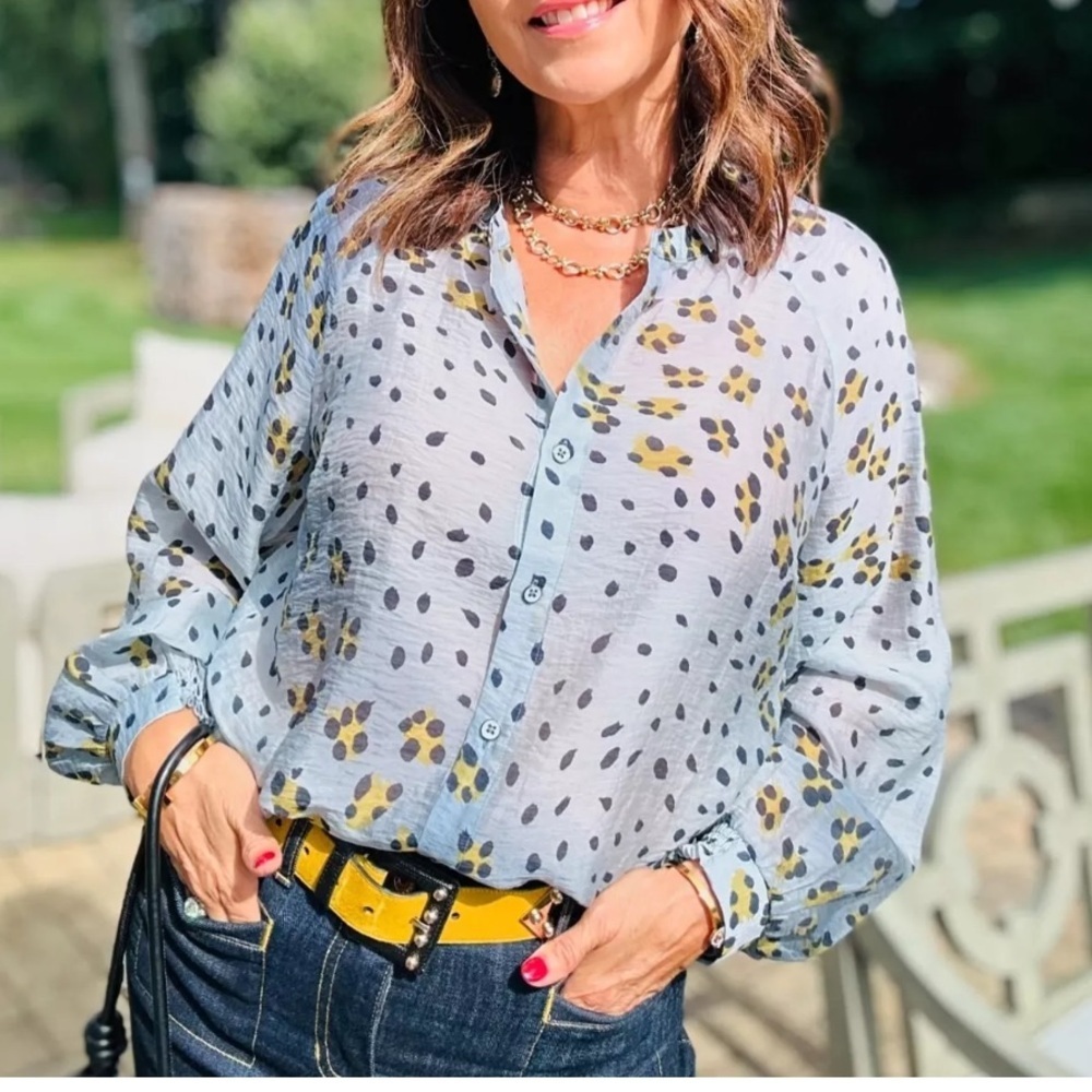 Cabi Hunter Blouse Blue Animal Print Size S